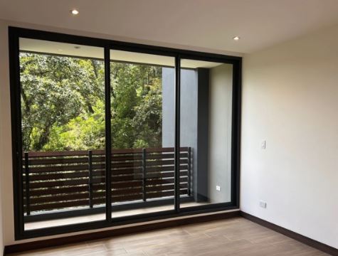 Apartamento en Edificio Spazio Zona 15