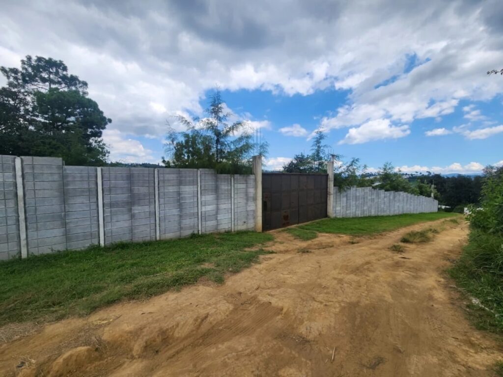 Terreno con casa en Sumpango Sacatepéquez - Image 3