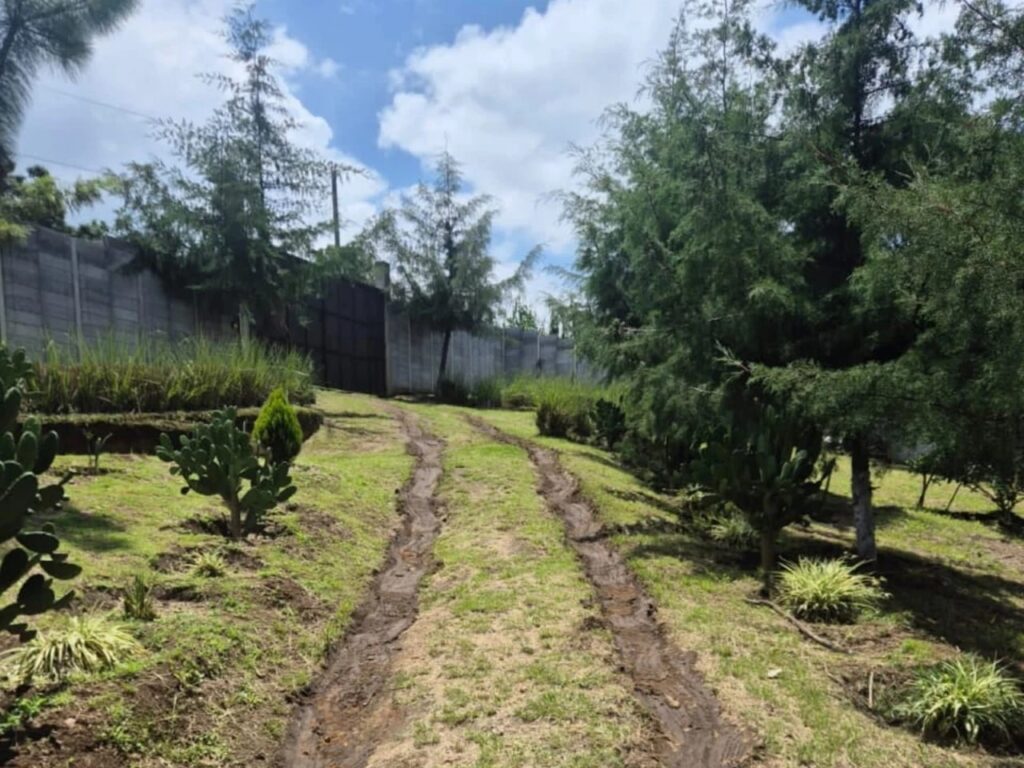 Terreno con casa en Sumpango Sacatepéquez - Image 2