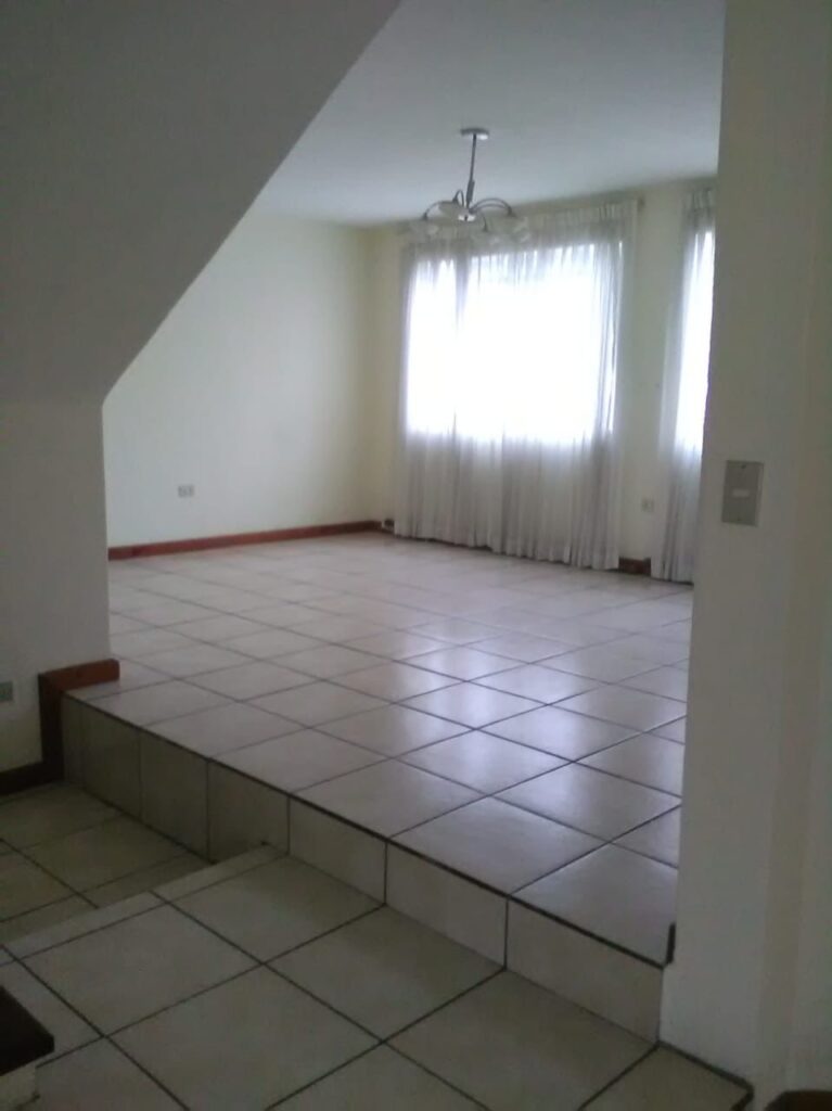 Casa en San Cristóbal Sector A10 Condominio San Remo - Image 4