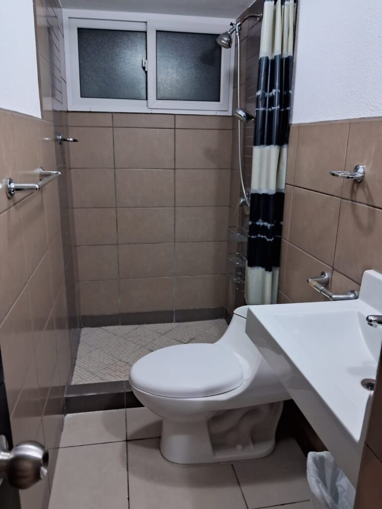 Apartamento en Torre entre Árboles Zona 1 - Miniatura 7