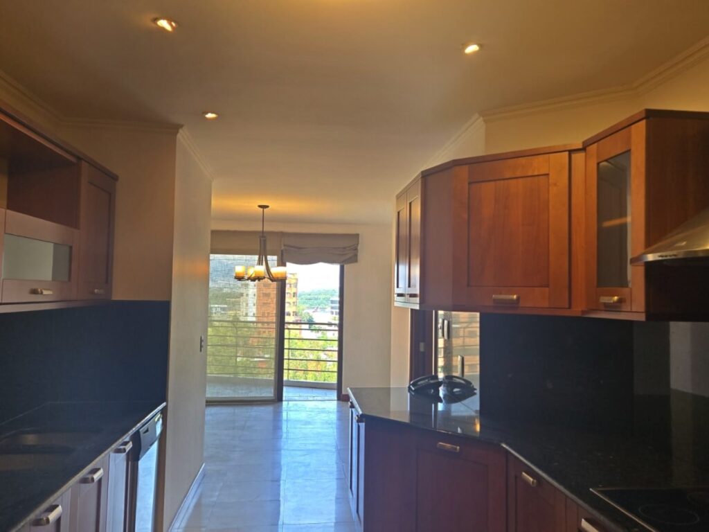 Apartamento en Zona 14 Edificio Tadeus - Miniatura 6