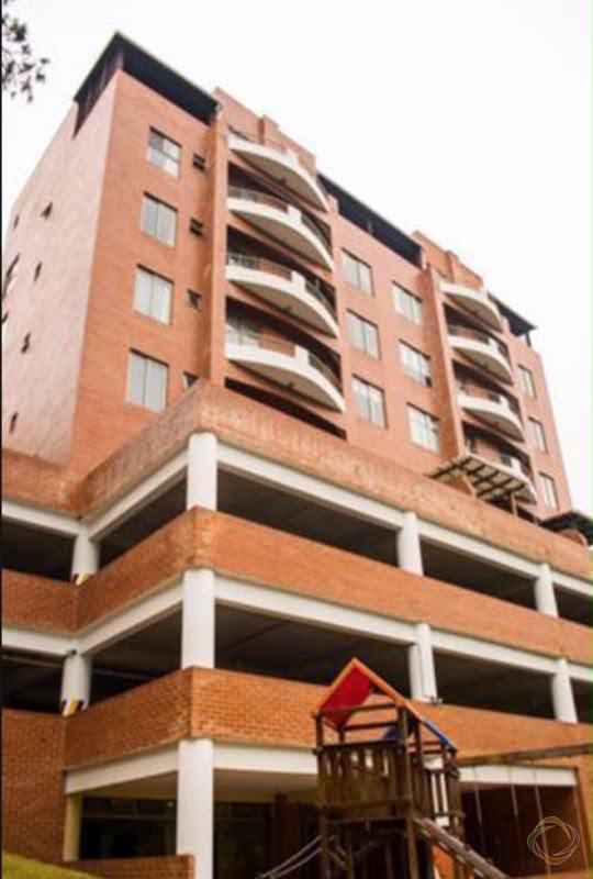 Apartamento en Edificio Santa Fe Zona 16 - Image 5