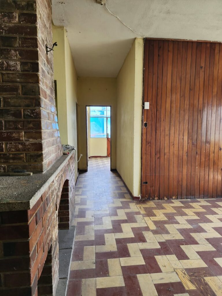 Casa en renta en Zona 1 ideal para comercio - Miniatura 8